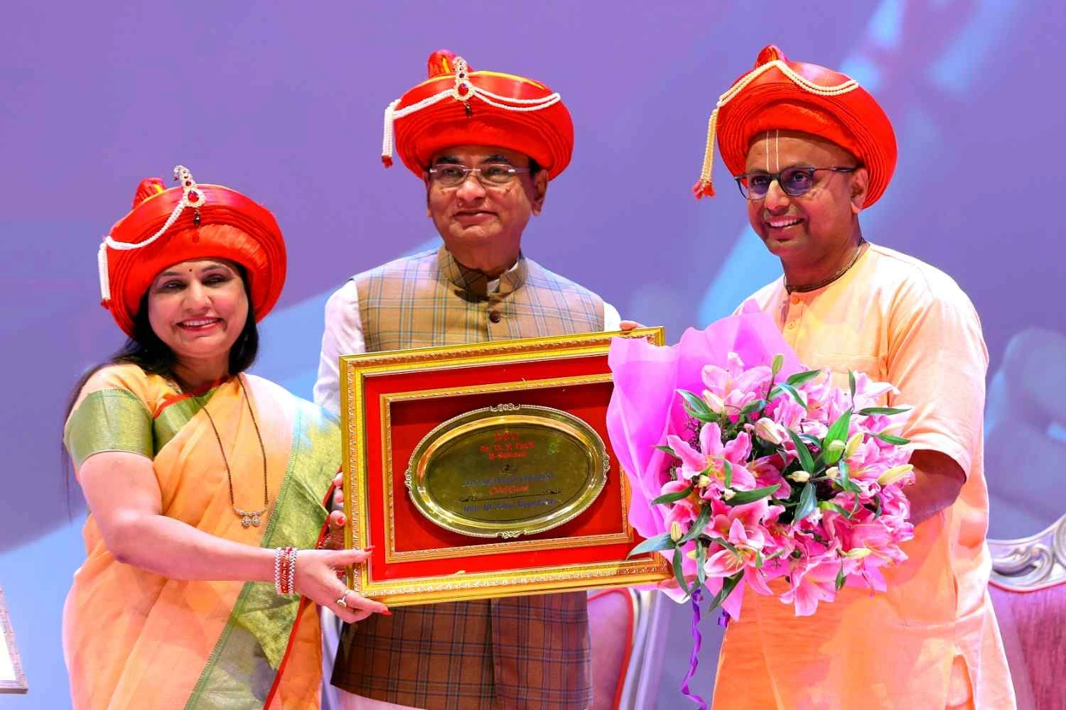 Convocation - Hon Gaur Gopal Das