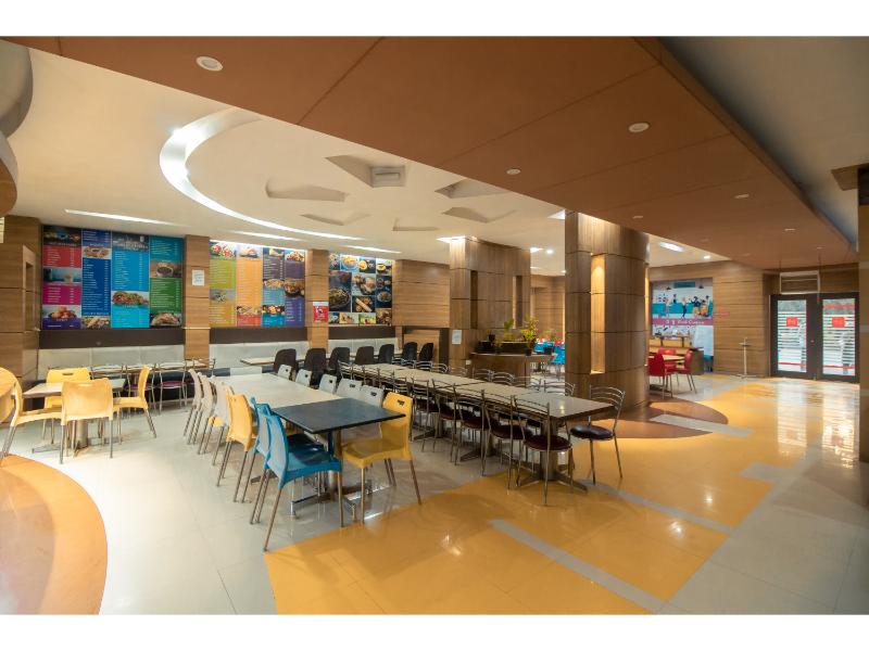 reading room at Dr. D. Y. Patil B-school college