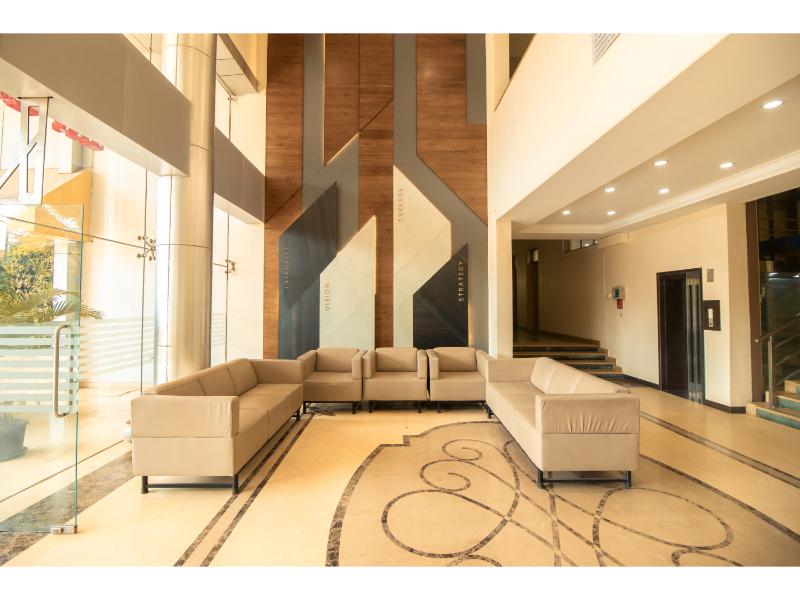 Dr. D. Y. Patil B-school college lobby